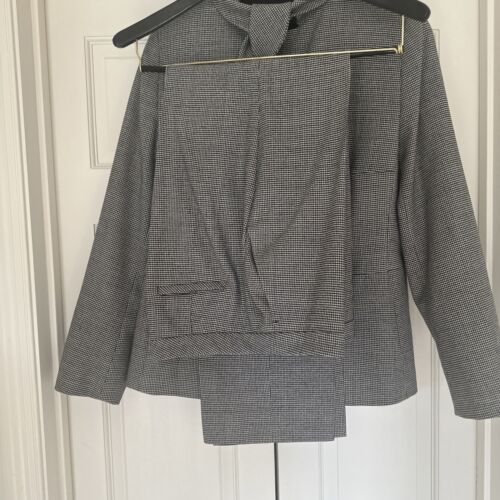 Escada 2 Piece Pant Suit Sz 10 Pants; Jacket sz 12; 98% Wool 2% Elastaine Preown - Picture 6 of 11