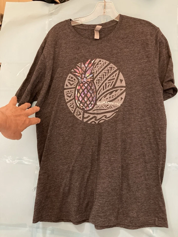 Camiseta unisex MAUI BREWING CO; gris; talla: GRANDE; usada y excelente Foto 3 de 4