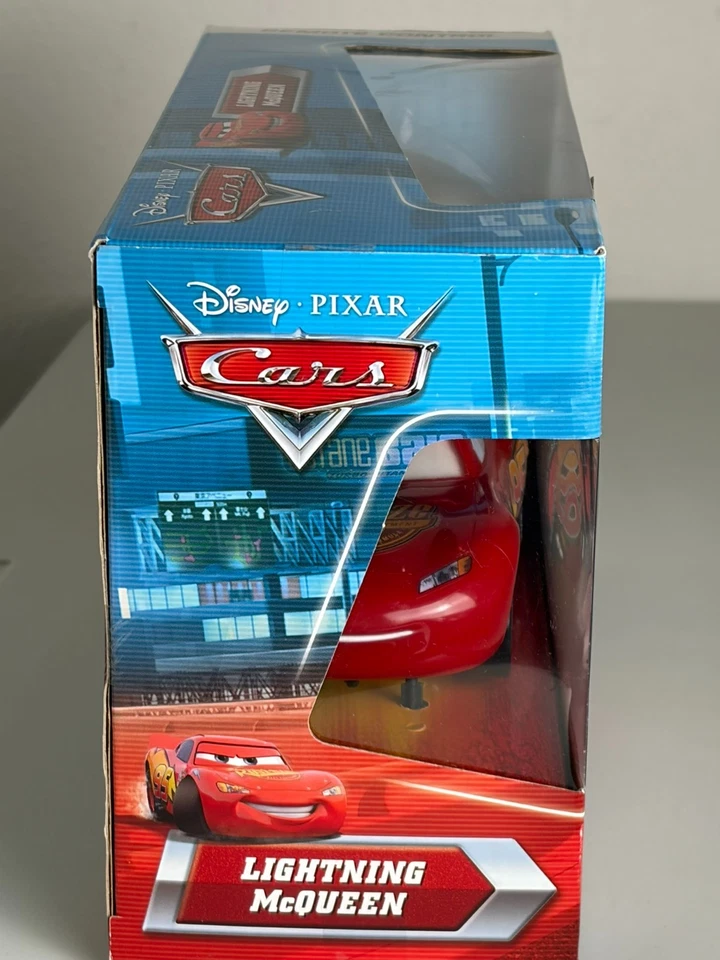 2009 Disney Cars Lightning McQueen Remote Control 27 MHZ Mattel Very RARE - Image 4 of 4