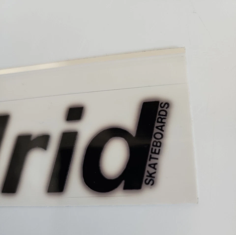 Pegatina de monopatín Madrid vintage 1,25 X 5,75 pulgadas blanca y negra Foto 4 de 4