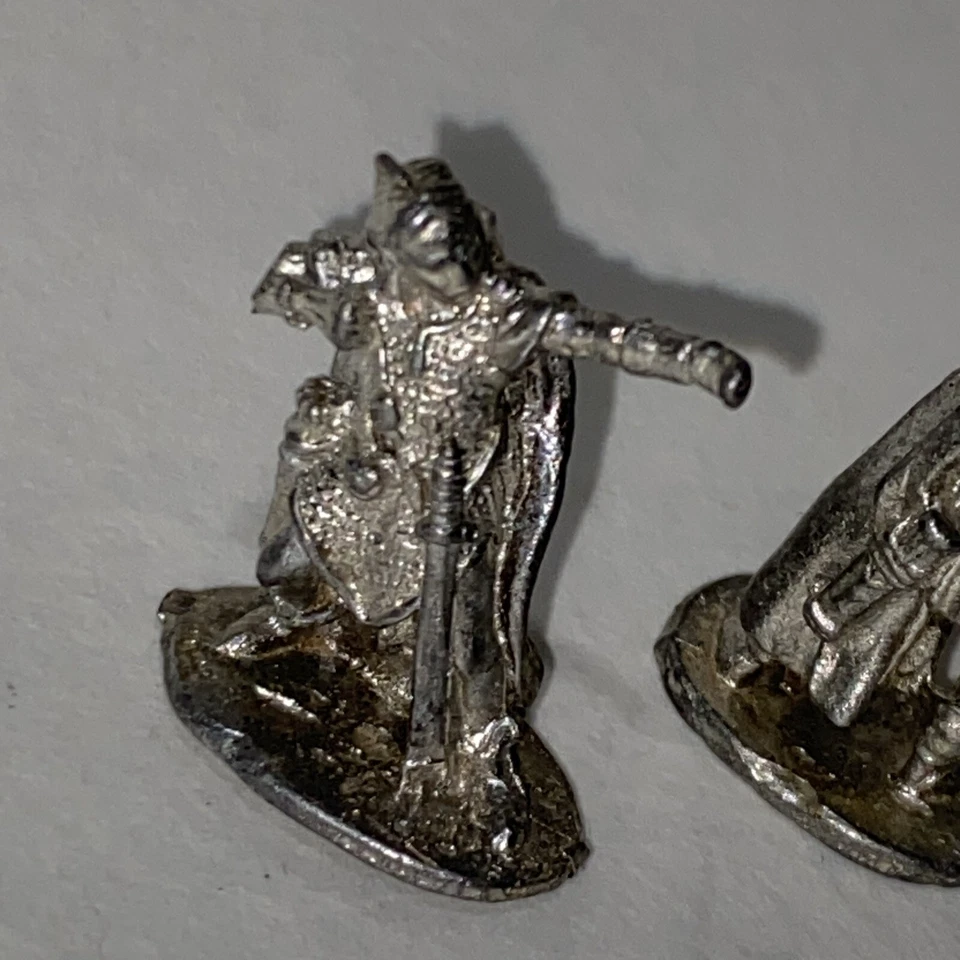 Vintage Rare 1985 Metal D&D Miniature Figurine Dungeons And Dragons Set Of 4 - Image 2 of 4