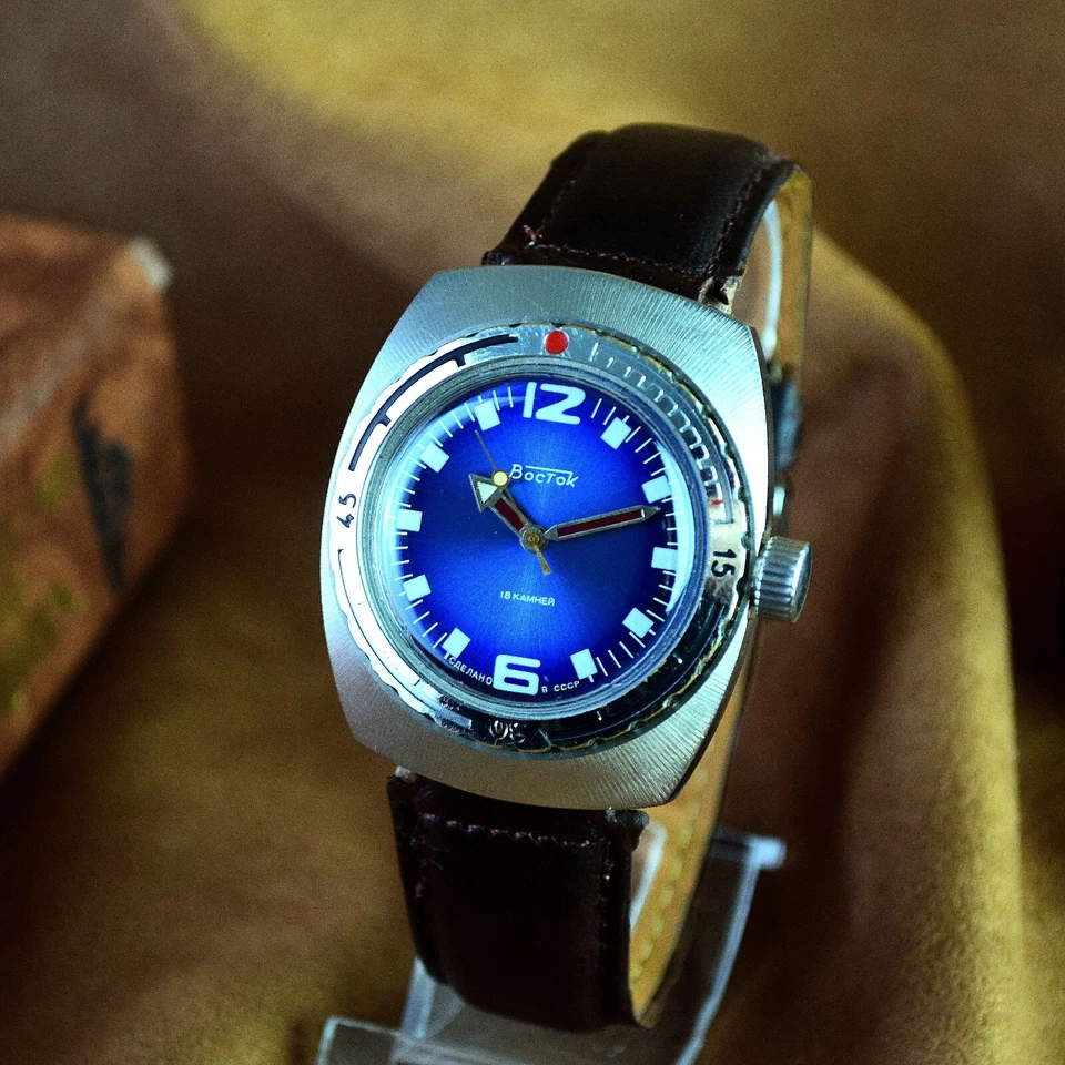 Relógio de pulso soviético Vostok mergulhador anfíbio relógio masculino vintage mostrador azul com manutenção - Imagem 2 de 4