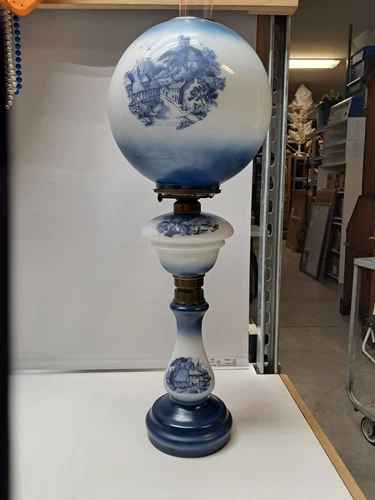 Antique  Oil Lamp Hand Painted , GWTW 26" Tall, All Original