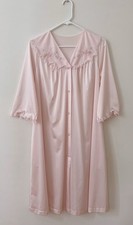 Vintage SHADOWLINE Nylon Robe Sz M Pink Lace Embroidered 3/4 Sleeve Button Up