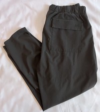 Women's Under Armour Gray Pants Size Medium