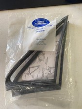Nos Part C6oz-6321448-pr 66-67 Ford Fairlane Mercury Comet Vent Window Seals