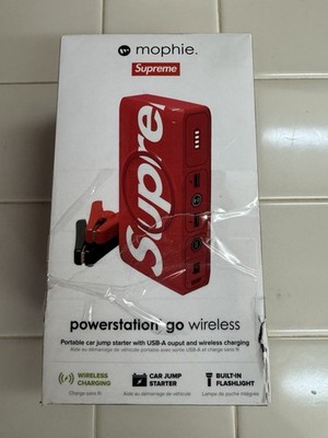 Supreme Mophie Powerstation Go Wireless Red FW20 Jump Starter EU