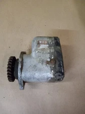 WICO XH-2504 MAGNETO HOT MAG WISCONSIN ENGINE GEAR DRIVE 1 CYLINDER FLANGE MOUNT