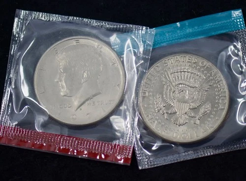 1971 P & D Kennedy US Mint BU Half Dollar 2 Coin Cello Set