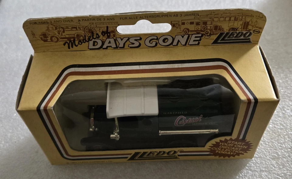 Vintage Lledo Days Gone Ford Model Truck Lorry Van Tanker Castrol 1:64 - Image 2 of 4