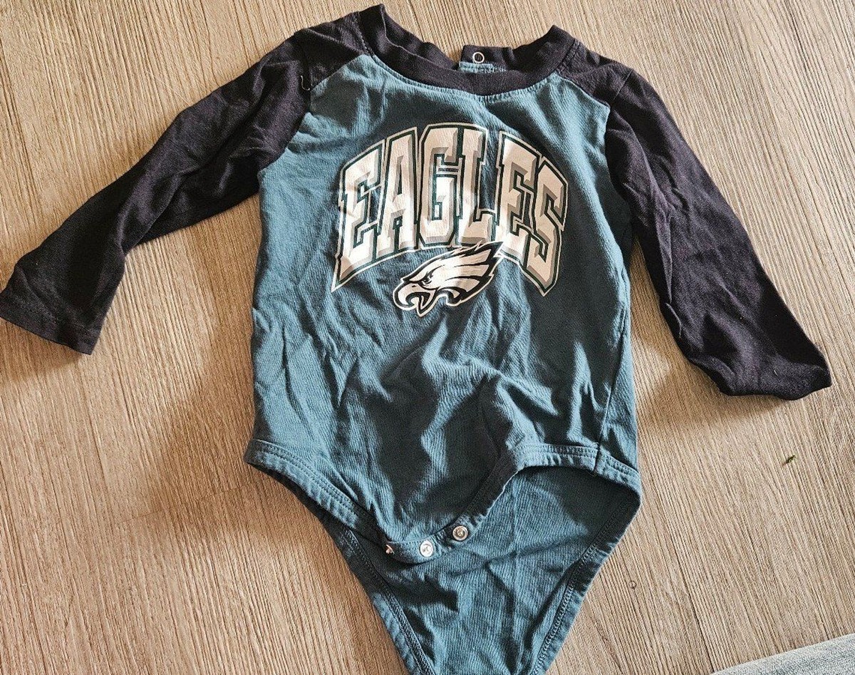 Eagles NFL outfit Bodysuit Cotton Gender Neutral Long Sleeve 12m