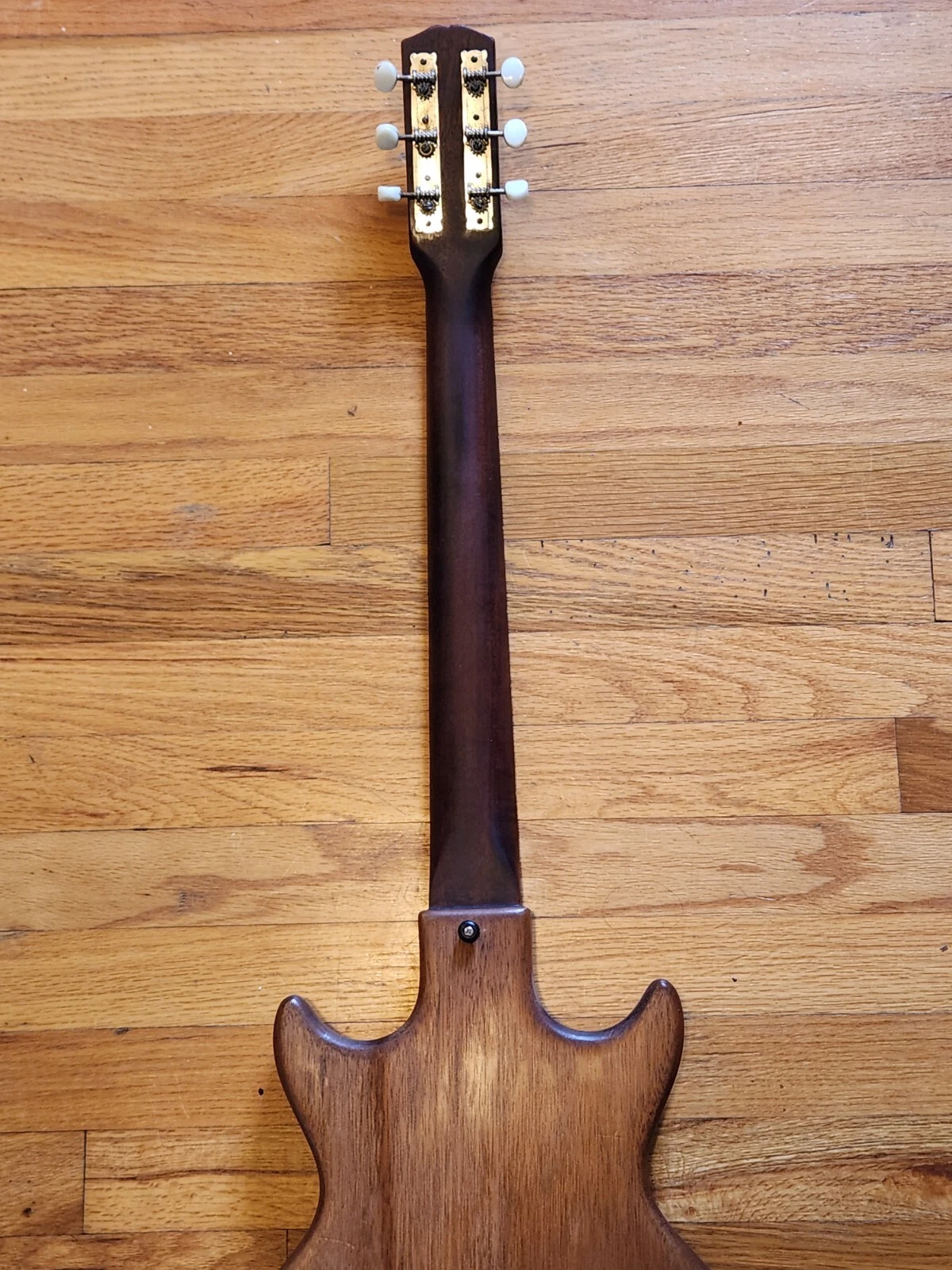Picture 4 of 12