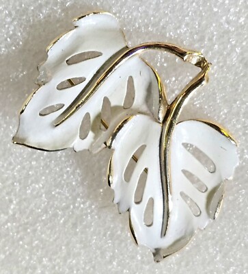 Vintage White Enamel Figural Leaves Leaf Brooch Signed Heart