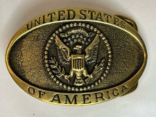 JN24534 VINTAGE 1980  UNITED STATES OF AMERICA  SOLID BRASS BELT BUCKLE