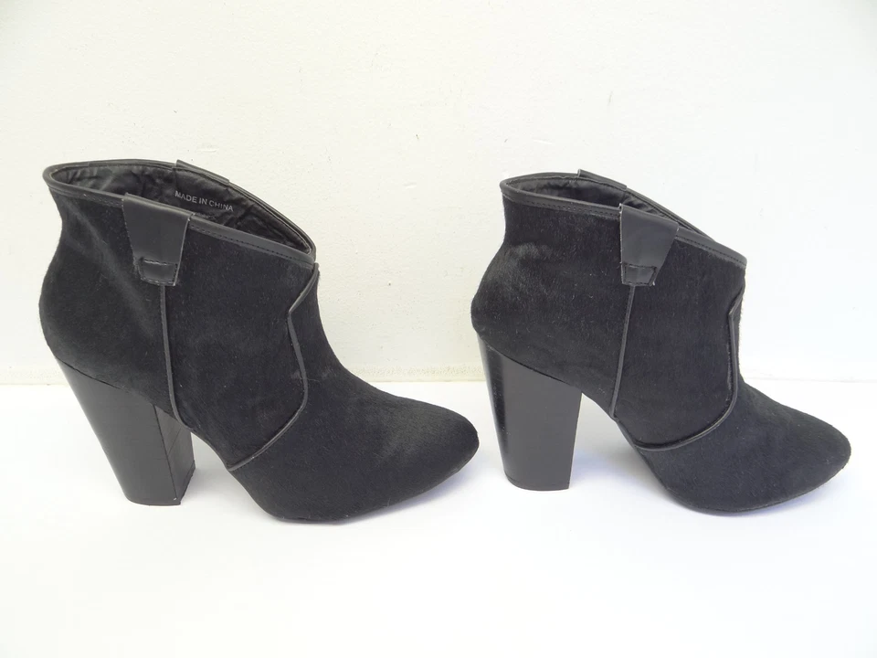 Deena & Ozzy Black Leather Pony Hair High Heel Shoes, Ladies Size 8 Pre-Owned - Image 3 of 4