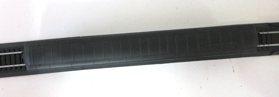 HO SCALE RIVAROSSI 2672/0 N.Y.C. COMBINE w/ LIGHTING & KD COUPLERS - Image 3 of 4