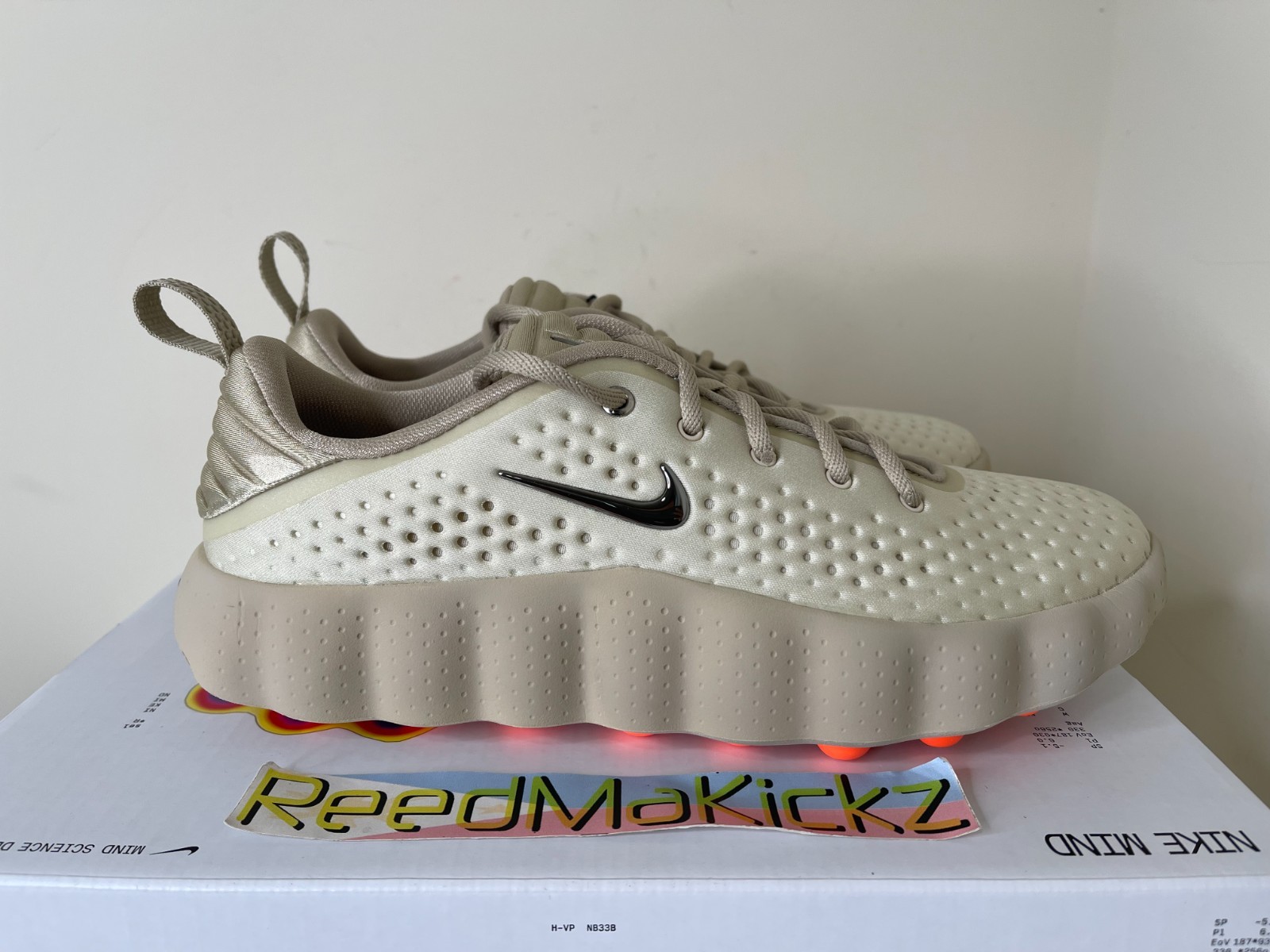 Nike Mind 002 Light Khaki Mens HQ4308 200 thumbnail 2