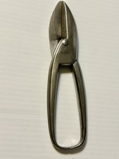 VINTAGE MADE BY "BROWN" CAST STEEL METAL 6 INCH SHEARS MADE IN USA.