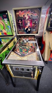 1981 Bally Eight Ball Deluxe Pinball Machine