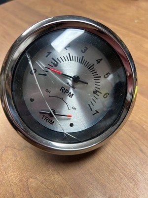 NEW CRACKED Lund / Crestliner Multifunction Tachometer / Trim Gauge F2242277350