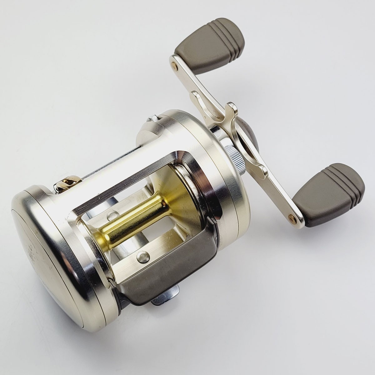 Daiwa Millionaire CVZ 300 A Baitcasting Reel R/H Made in Japan