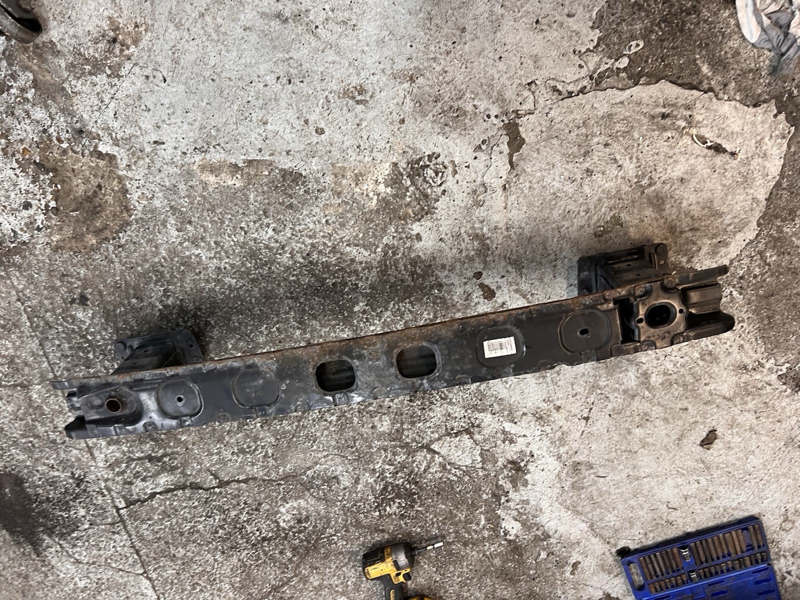 MERCEDES-BENZ A 1.5 W176 2015-2018 Bumper Reinforcer Rear A2466101100
