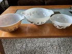 VTG Pyrex Cinderella Early American White Brown Mixing Nesting Bowl Set Of 3
