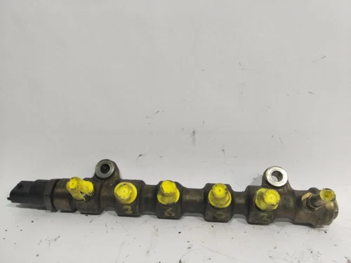 8200378703 Rampa Inyectora para RENAULT LAGUNA II (BG0) * 2001 1751535 - Imagen 1 de 10