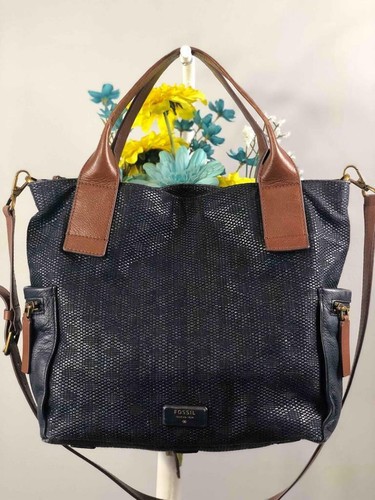 FOSSIL \