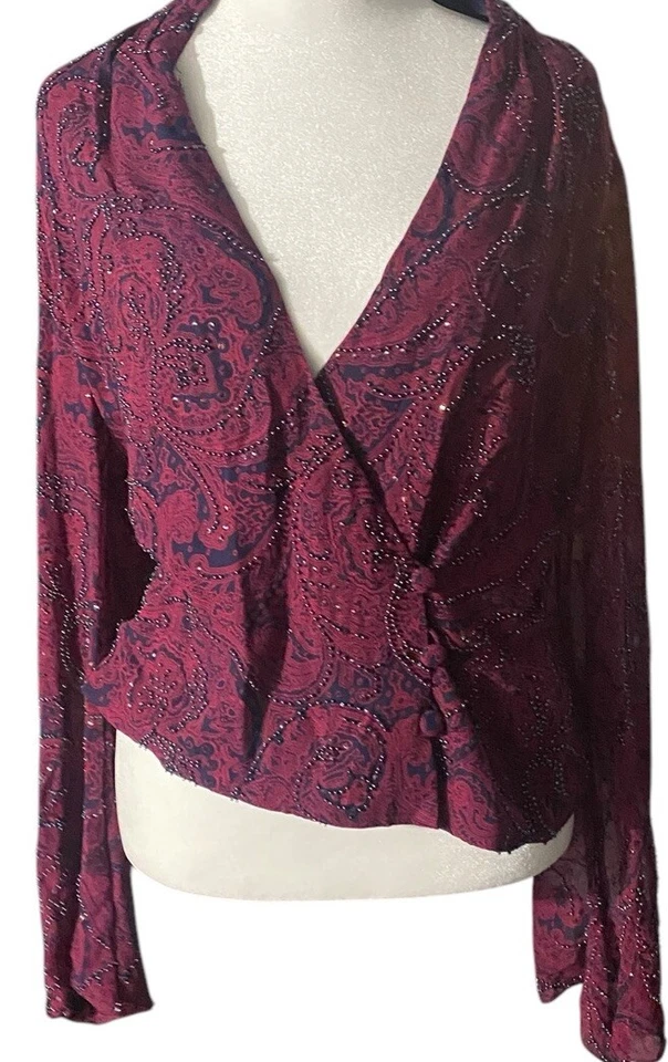 Blusa Carmen Marc Valvo de seda con cuentas para mujer 10 borgoña manga campana Foto 2 de 4