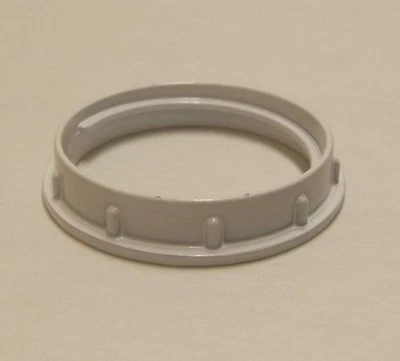 WHITE DIE CAST METAL RING FOR PORCELAIN THREADED SOCKET LAMP PART NEW 40290JB
