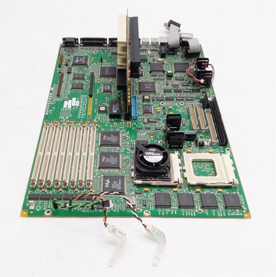 Placa lógica de doble procesador Intergraph TD-30 SMT281 1*CPU Intel Pentium disco duro de 1 GB Foto 4 de 4