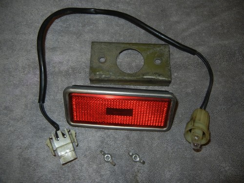 79 - 83 Fiat Spider Rear Side Marker Light Assembly Mounting Bracket Wiring M2 - Picture 2 of 9