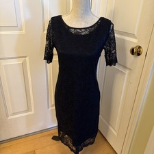 NAVY LACE Banana Republic Shortsleeved Lace Knee Length Navy Blue Dress Size 2