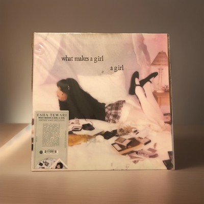 Esha Tewari What Makes A Girl A Girl Vertigo Vinyl Exclusive #/2000  Sealed 