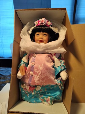 ADORA DOLL LIMITED EDITION #052/400 yoshiko-japan  2009 CHILDREN AROUND WORLD