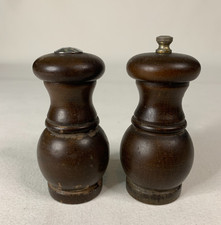 VTG Verity Southall 5" Tall Wooden Salt Pepper Mill Grinder Shaker Set USA Made