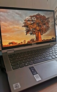 Lenovo IdeaPad Flex 5 14" 8GB RAM 1TB SSD  mit gebrochen Display