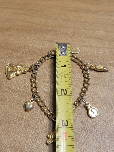 Bracelet Applause Charm Cinderella Prince Slipper Gold Tone Vintage Signed - Picture 9 of 22
