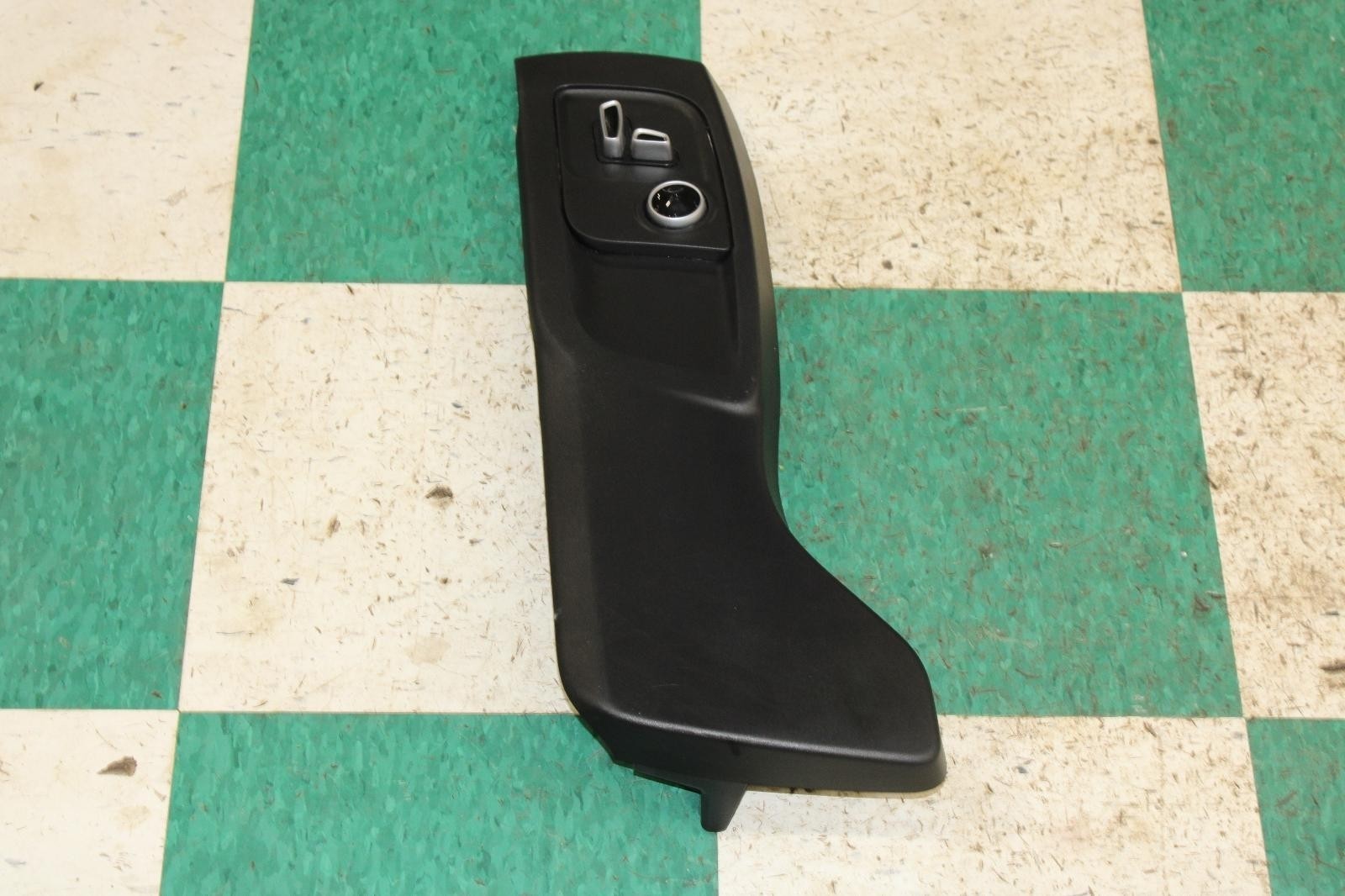 Maserati Quattroporte 2014-2021 Front Seat control switch