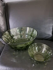 1960s Avocado Green Chip and Dip Glass Bowl Set Indiana Vintage MCM