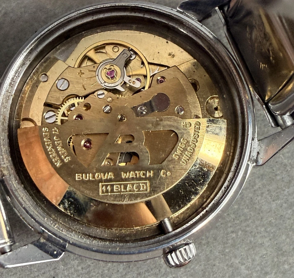 Reloj Bulova Sea King 1969 "Whale" 17 joyas fecha automática. Servicio reciente Foto 4 de 4