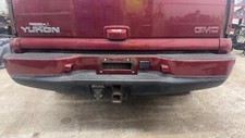(LOCAL PICKUP ONLY) 01 02 03 04 05 06 GMC YUK...