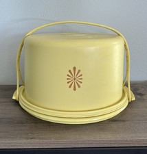 Tupperware Vintage Harvest Gold Round Cake Ca...