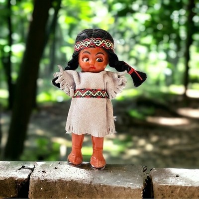 Indianerpuppe Vintage Indianerin Mädchen Puppe Souvenir 6 Zoll groß blinzelnde Augen