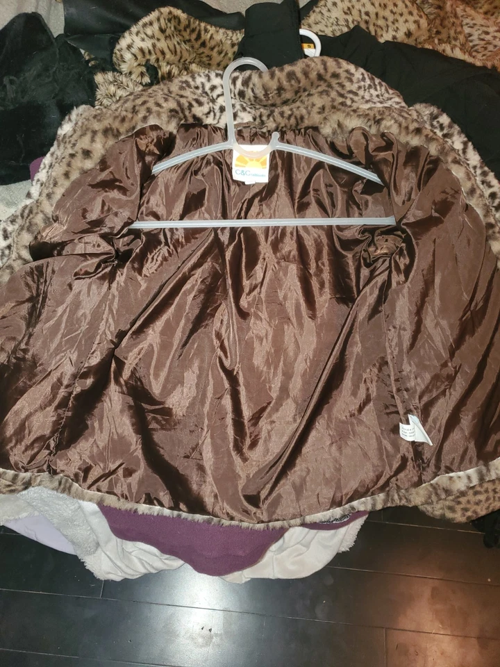 Chaqueta Abrigo C&C California Niñas Talla 10 Frontal A Presión Beige Tostado Marrón Imitación Piel LS Foto 2 de 4