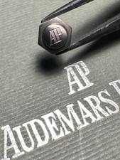Audemars Piguet Royal Oak Offshore T3 REF 25863TI CROWN