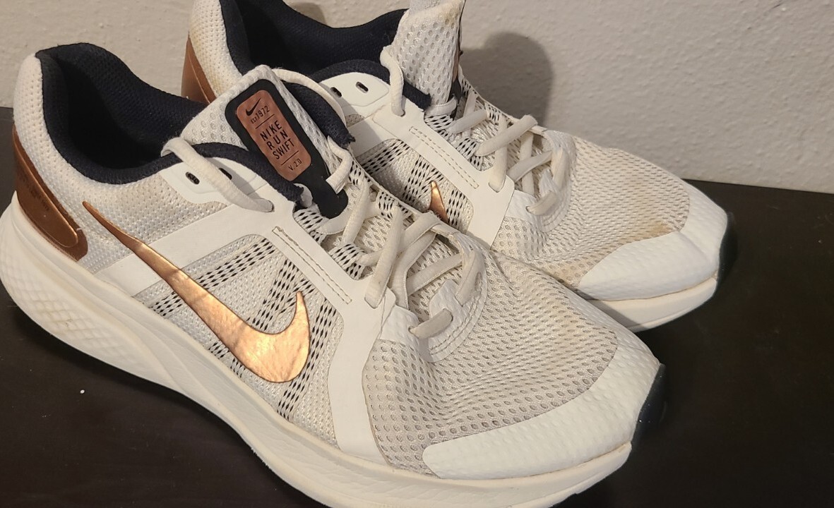 Nike Run Swift 2 'Sail Metallic Copper Coin' CU3528-103