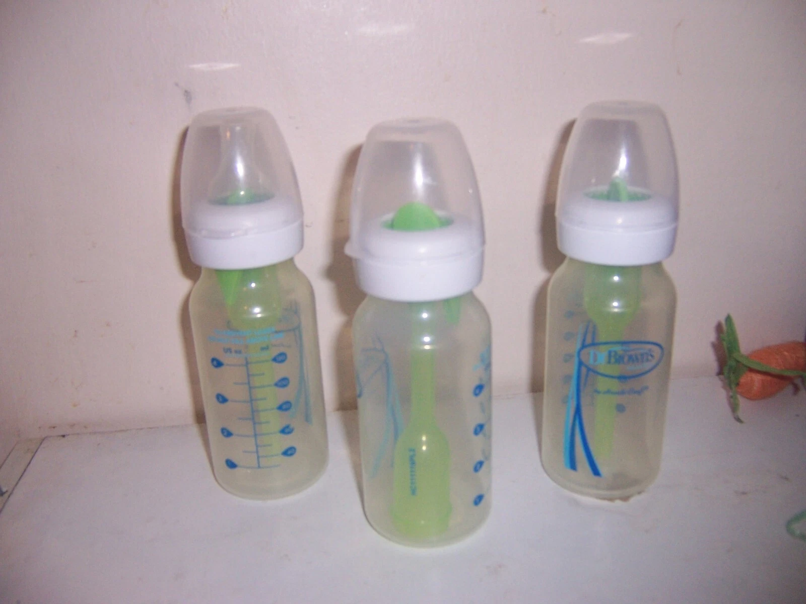 Dr. Brown's with caps Baby Bottles redbox LOT 1