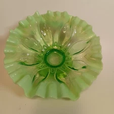 Northwood Glass Green Opalescent Ruffled ROULETTE Large Bowl Footed Dish Compote